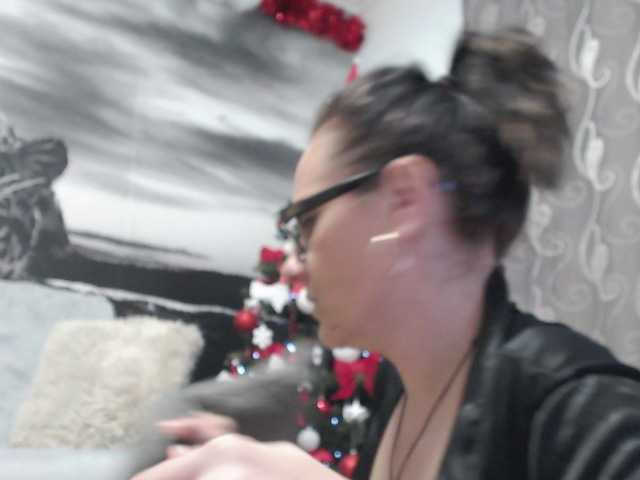 sweetandreea Live Cam on BongaCams