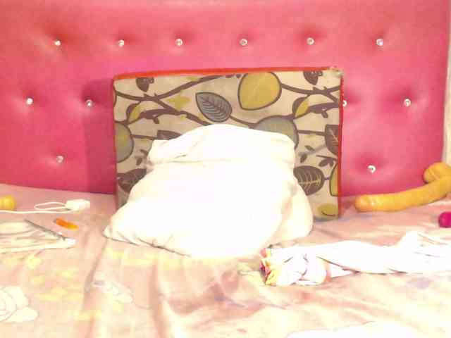 KARLAFREAKK webcam