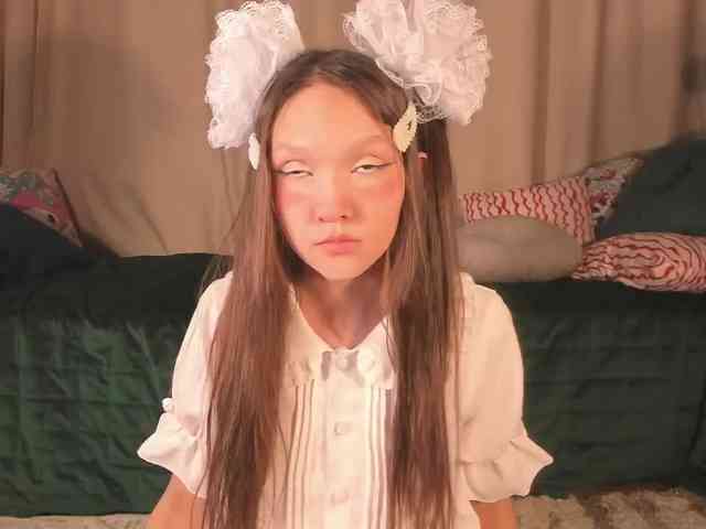 CuteLolly webcam