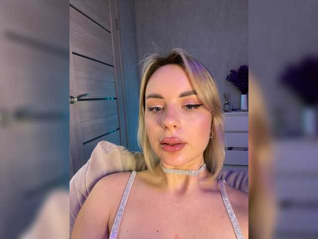 go to chat with Mila-m