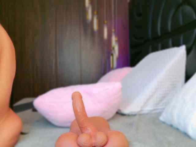 SarahGrey webcam