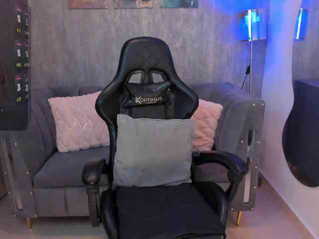 MelanieHudson webcam