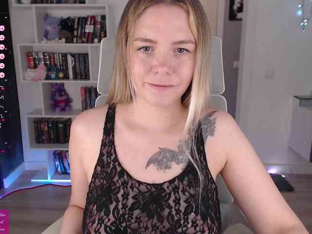 EmmaBryan webcam