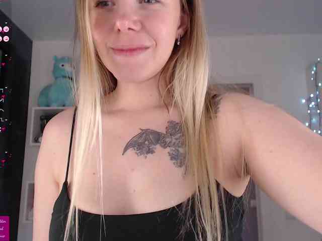 EmmaBryan webcam