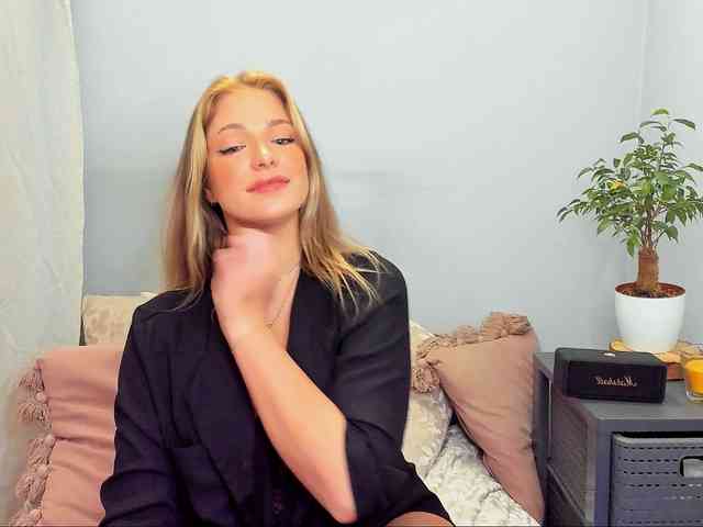 LilyGold webcam