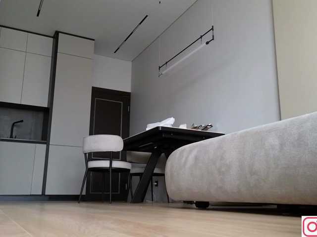 Entra en el chat con el modelo diffgirls1-1 diffgirls1-1