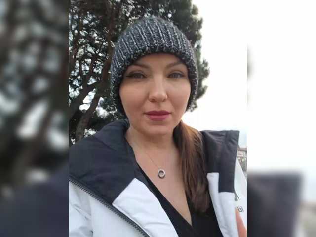 Entra en el chat con el modelo DIVORA DIVORA