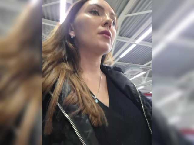 Gratis Live Sexcam mit DIVORA DIVORA