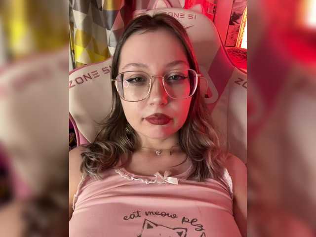 henby_streams webcam