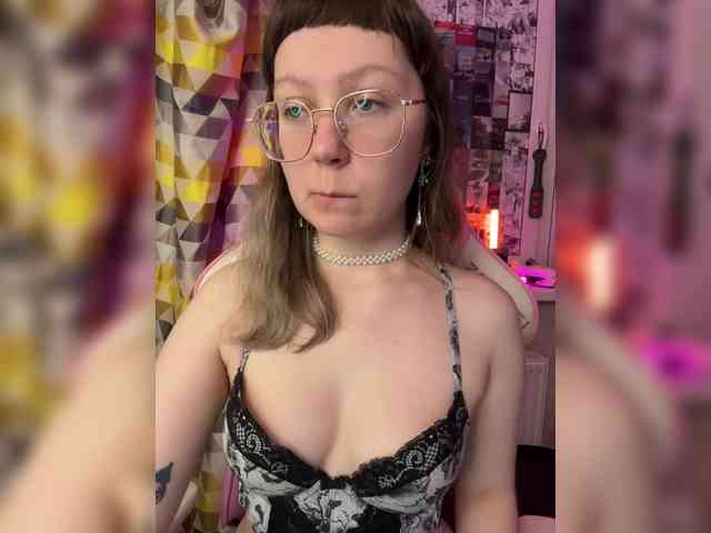 henby_streams webcam