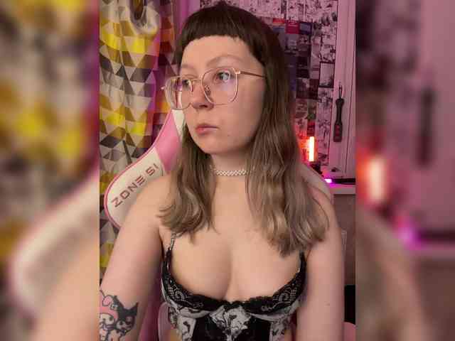 henby_streams webcam