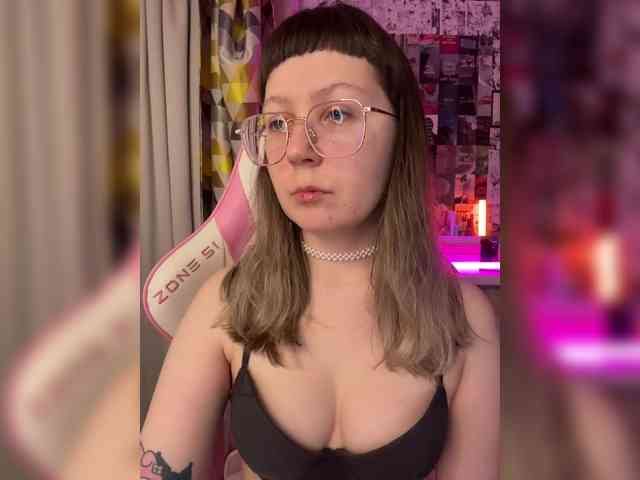 henby_streams webcam