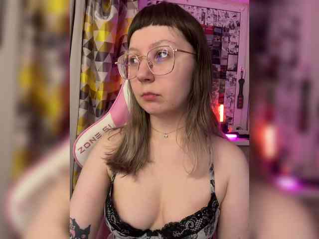 henby_streams webcam