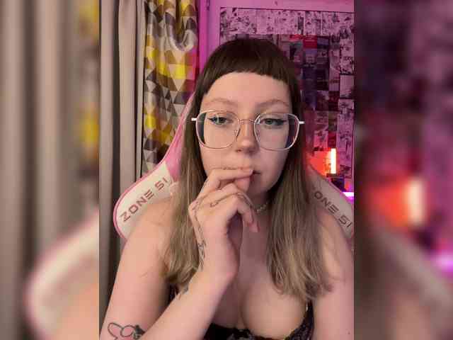 henby_streams webcam