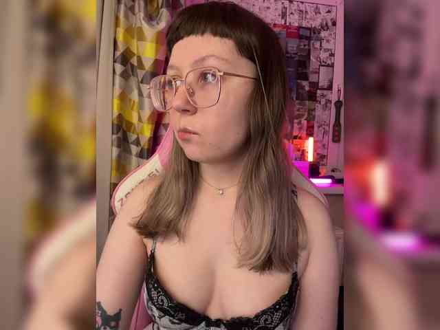 henby_streams webcam