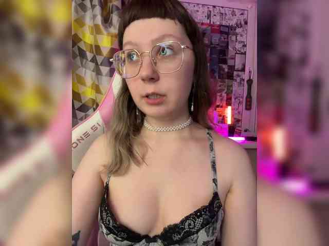 henby_streams webcam