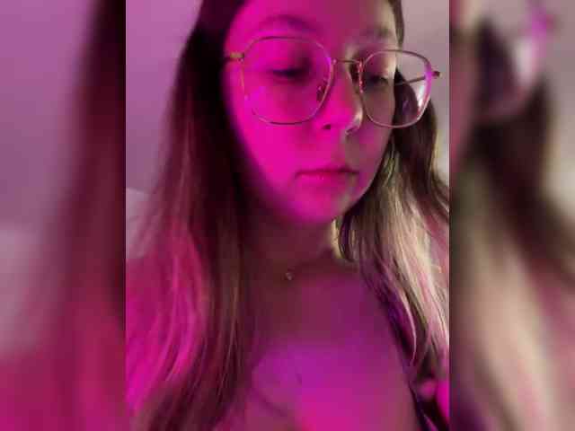 henby_streams webcam