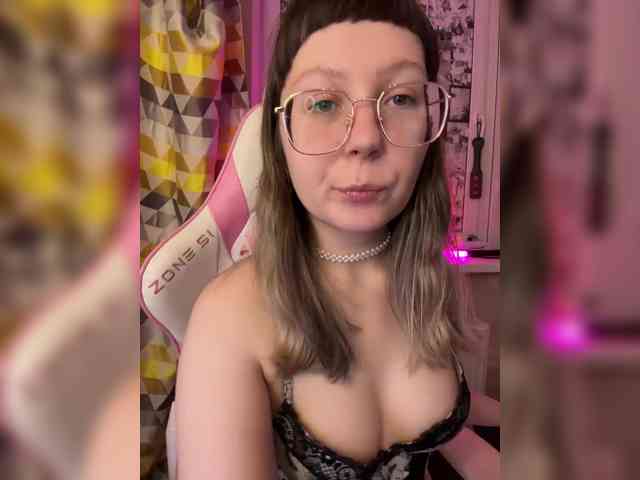 henby_streams webcam