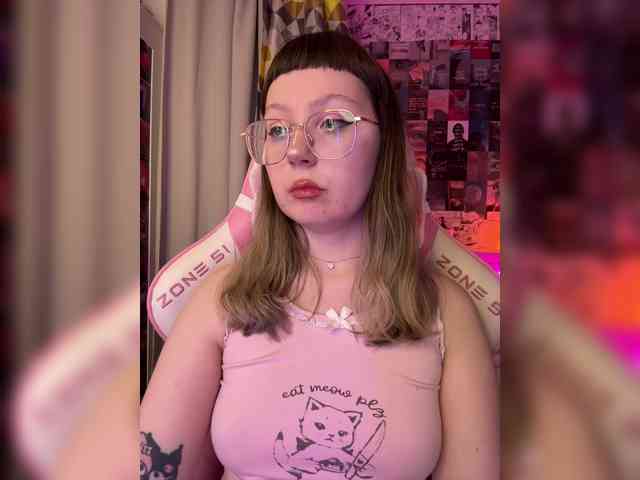 henby_streams webcam