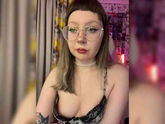 henby_streams webcam