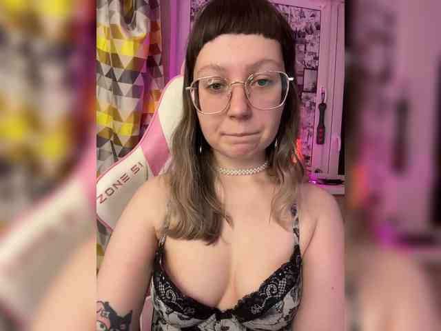 henby_streams webcam