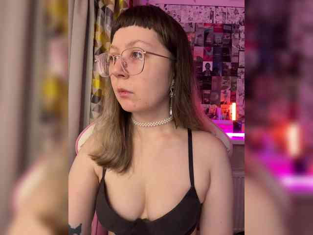 henby_streams webcam