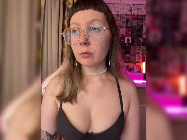 henby_streams webcam