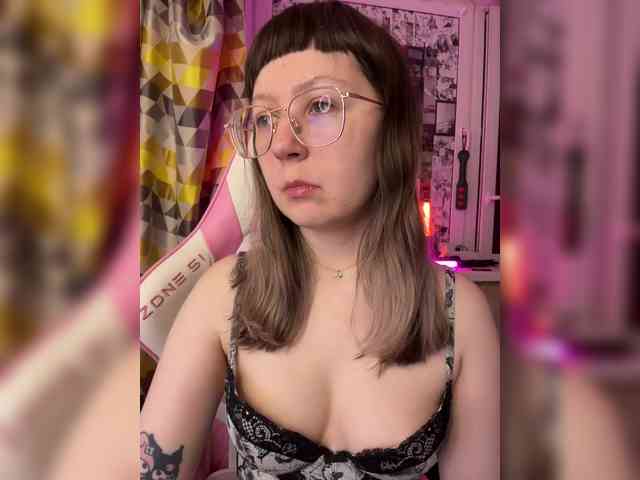 henby_streams webcam