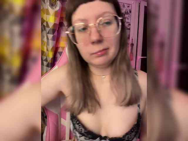 henby_streams webcam