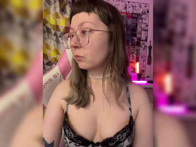 henby_streams webcam