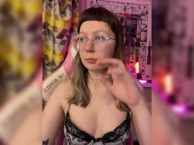 henby_streams webcam