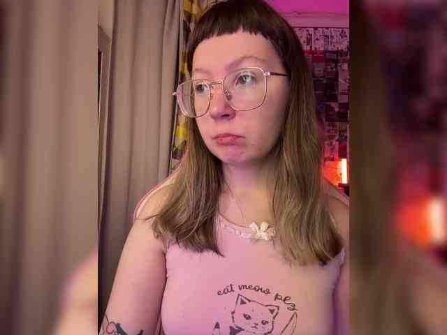 henby_streams webcam