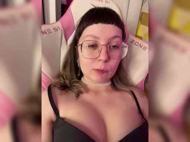 henby_streams webcam