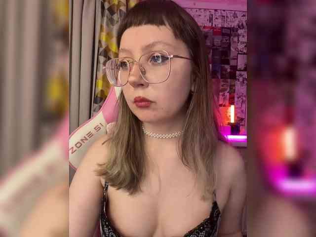 henby_streams webcam