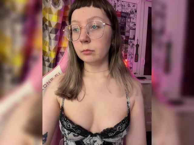 henby_streams webcam