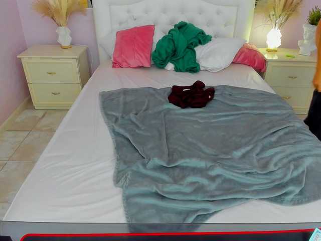 PenelopAndErica webcam