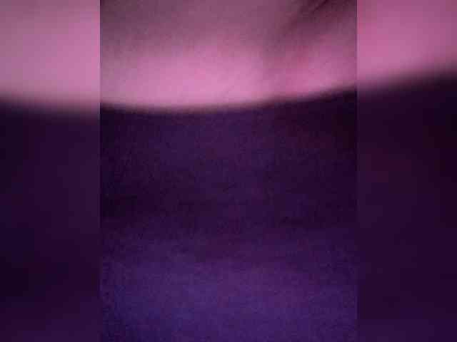 -Feral-Berry- webcam