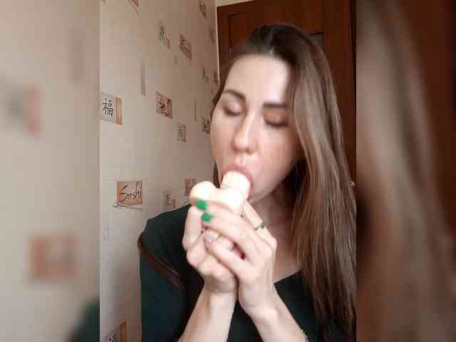 -Feral-Berry- webcam