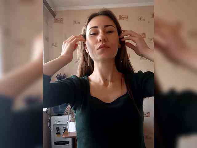 -Feral-Berry- webcam