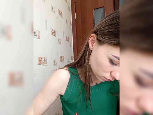 -Feral-Berry- webcam