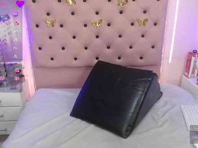 EmmaPink3 webcam