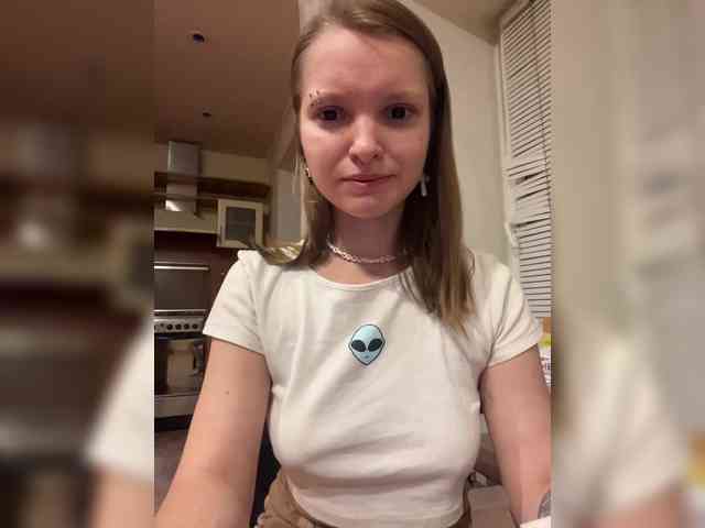 AliciaTroupe webcam