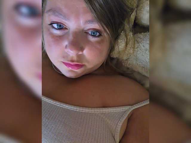 FLUFFY_BEAUTY webcam