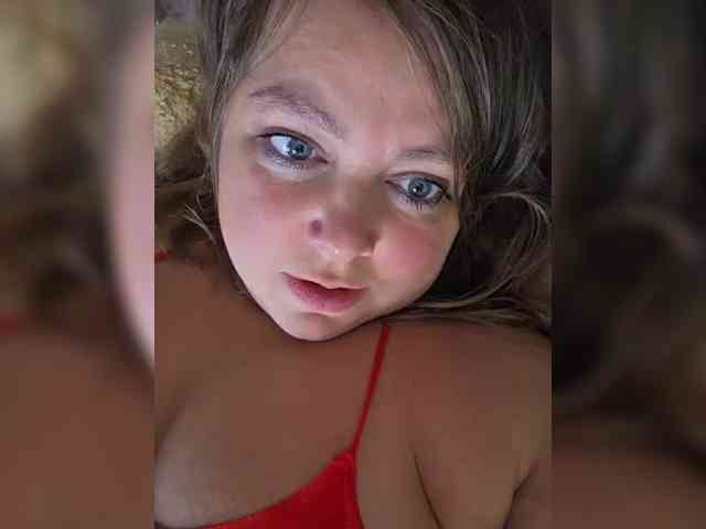 FLUFFY_BEAUTY webcam