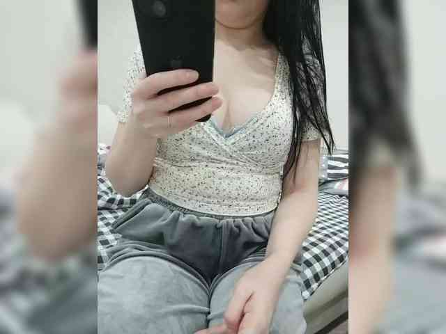 Valeria777161 webcam