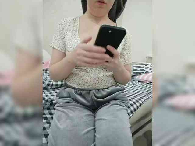 Valeria777161 webcam