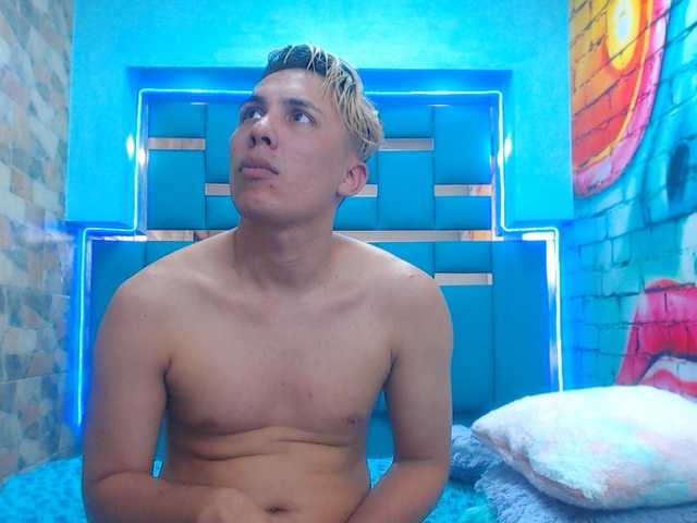 tommyXpamela4 webcam