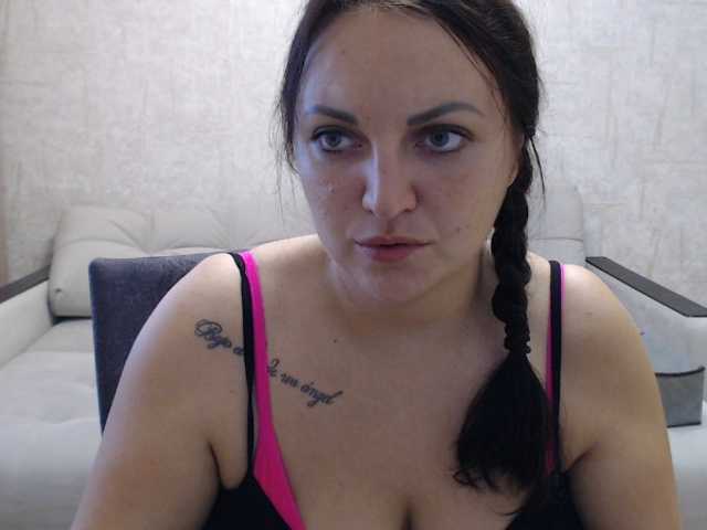 AngelinaCute