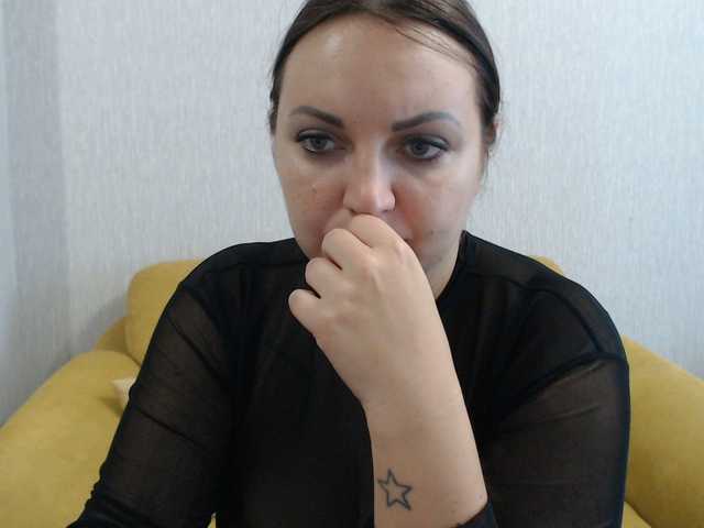 AngelinaCute
