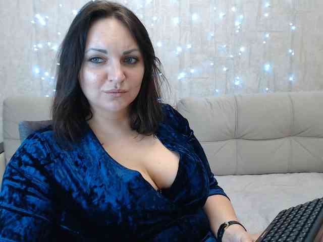 JenniferTheChic webcam